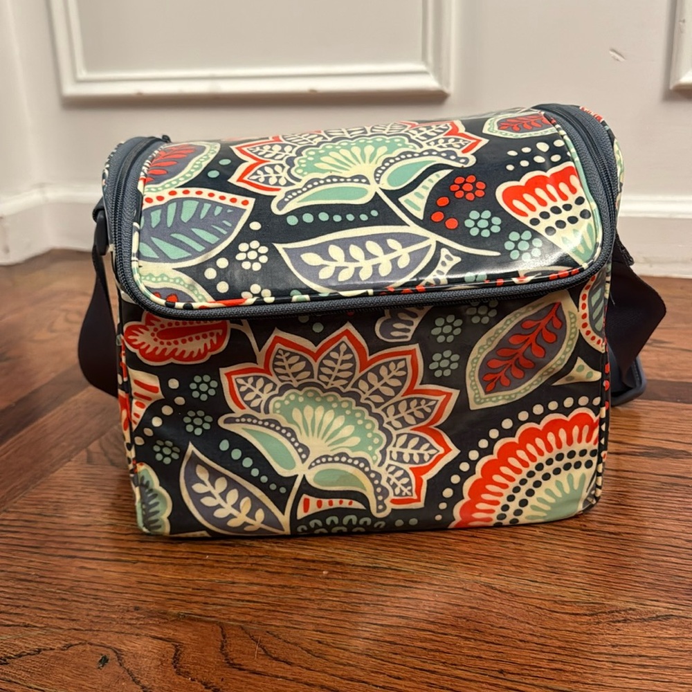 Vera Bradley Lunch Box- Used, Very Good Condition